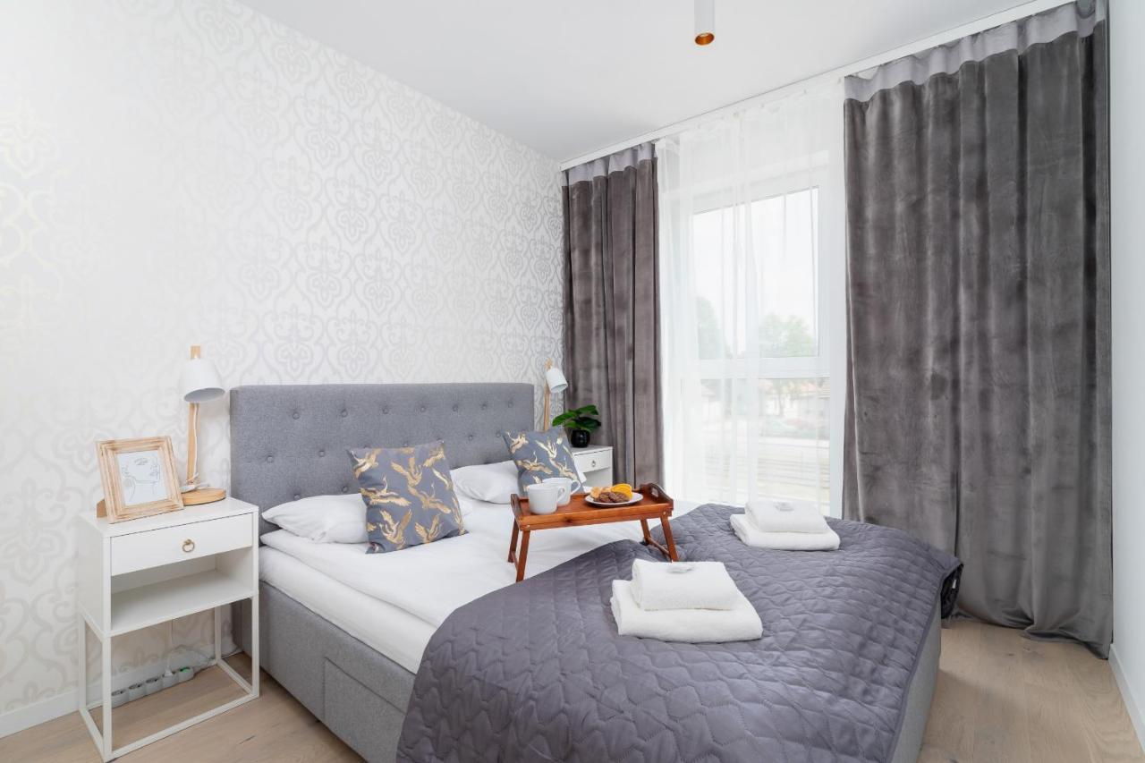 Apartment With Balcony & Parking Mogilska By Renters Prestige 크라쿠프 외부 사진